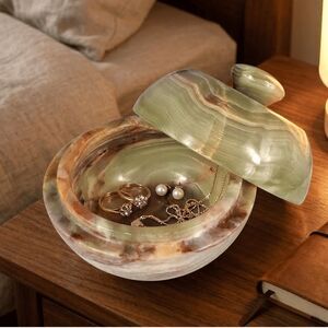 Green Onyx Bedside Jewelry Dish, Banded Gemstone Keepsake Bowl with Lid